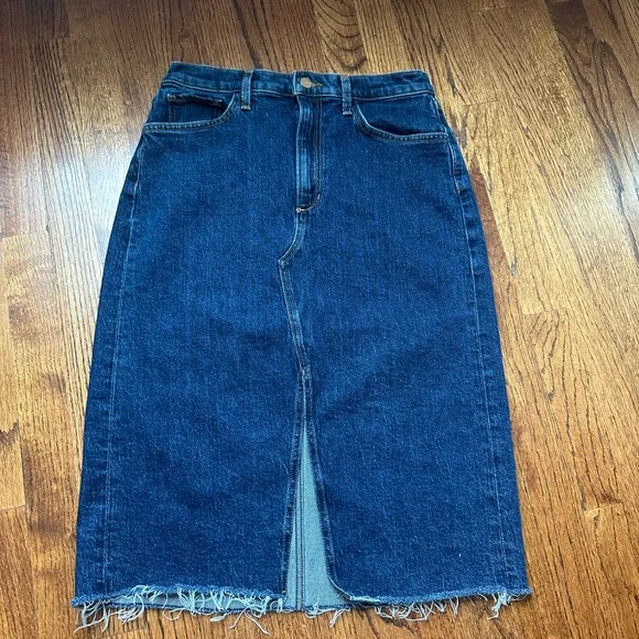 Joe's Jeans The Joplin First Step Dark Blue Pencil Skirt. Size 28. - Picture 3 of 6